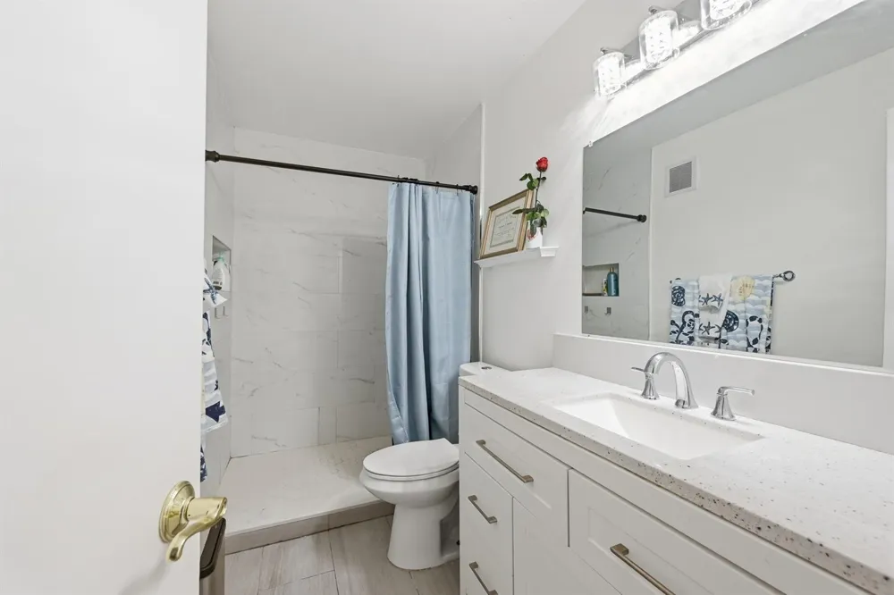 2498 NW 99th Avenue Coral Springs, FL 33065