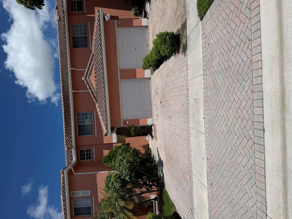 4032 NW 92nd Avenue #4032 Sunrise, FL 33351