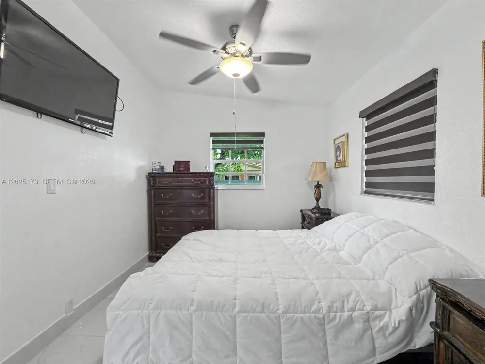 1901 NW 153rd St Miami Gardens, FL 33054