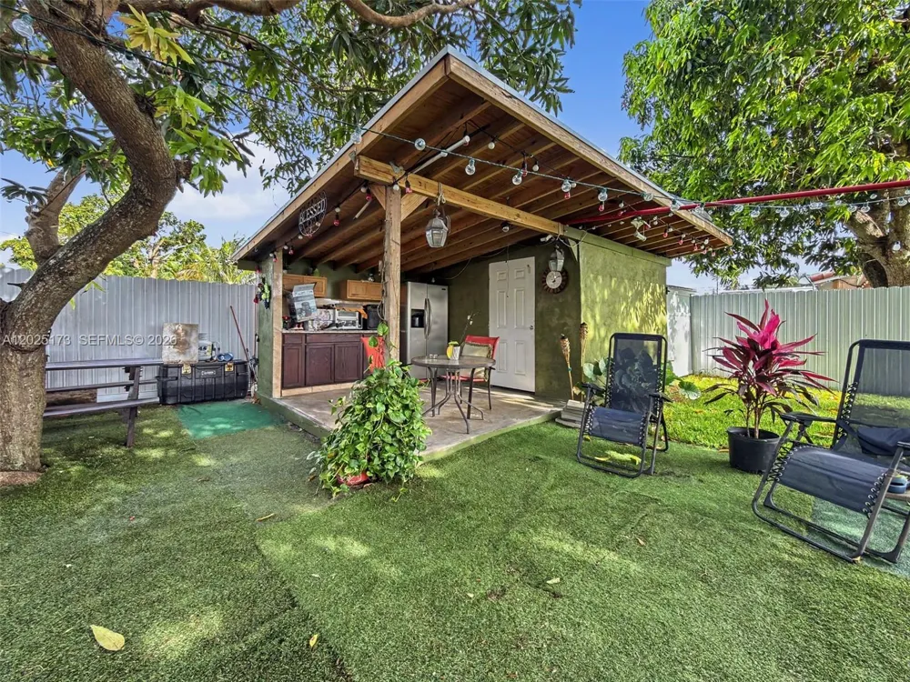 1901 NW 153rd St Miami Gardens, FL 33054