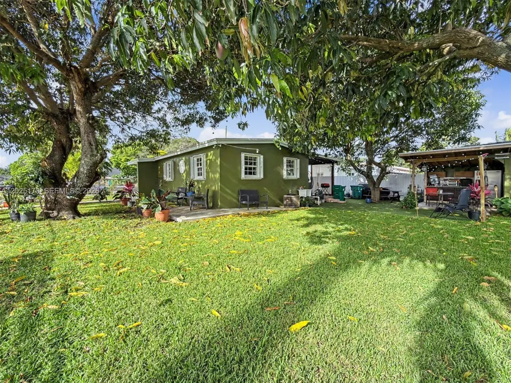 1901 NW 153rd St Miami Gardens, FL 33054