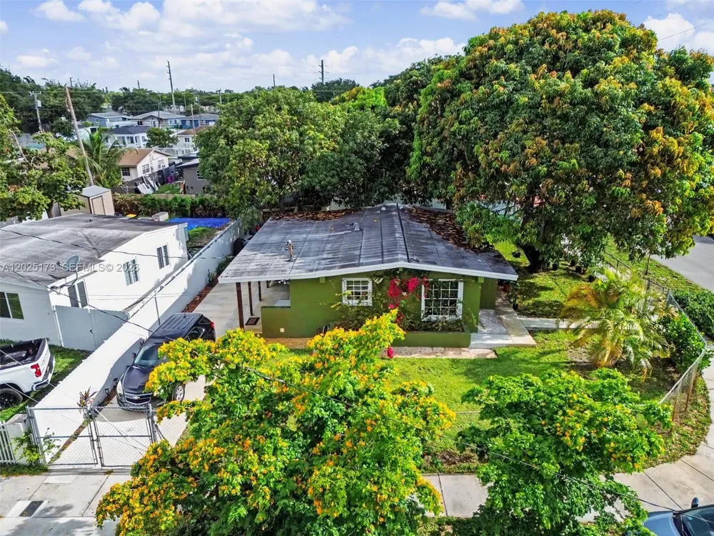 1901 NW 153rd St Miami Gardens, FL 33054