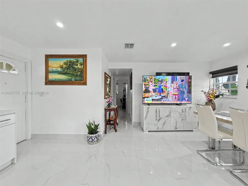 1901 NW 153rd St Miami Gardens, FL 33054