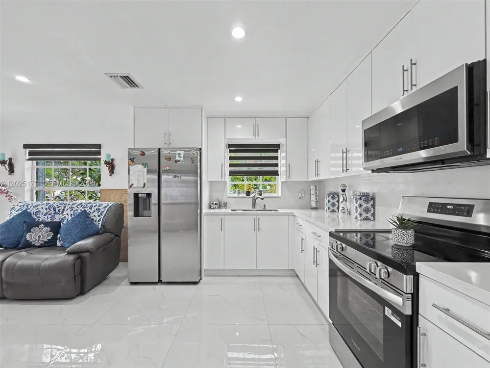 1901 NW 153rd St Miami Gardens, FL 33054