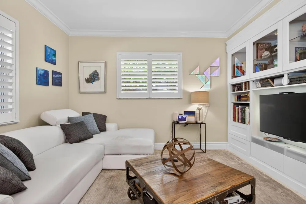2812 NW 12th Avenue Wilton Manors, FL 33311