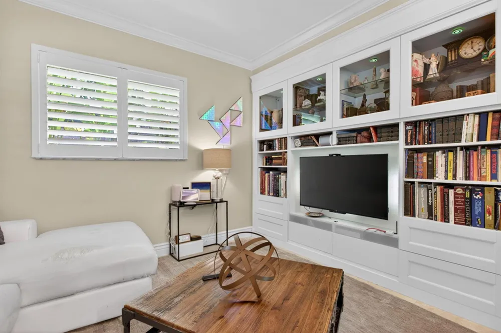 2812 NW 12th Avenue Wilton Manors, FL 33311
