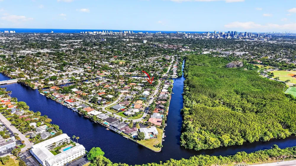 2812 NW 12th Avenue Wilton Manors, FL 33311