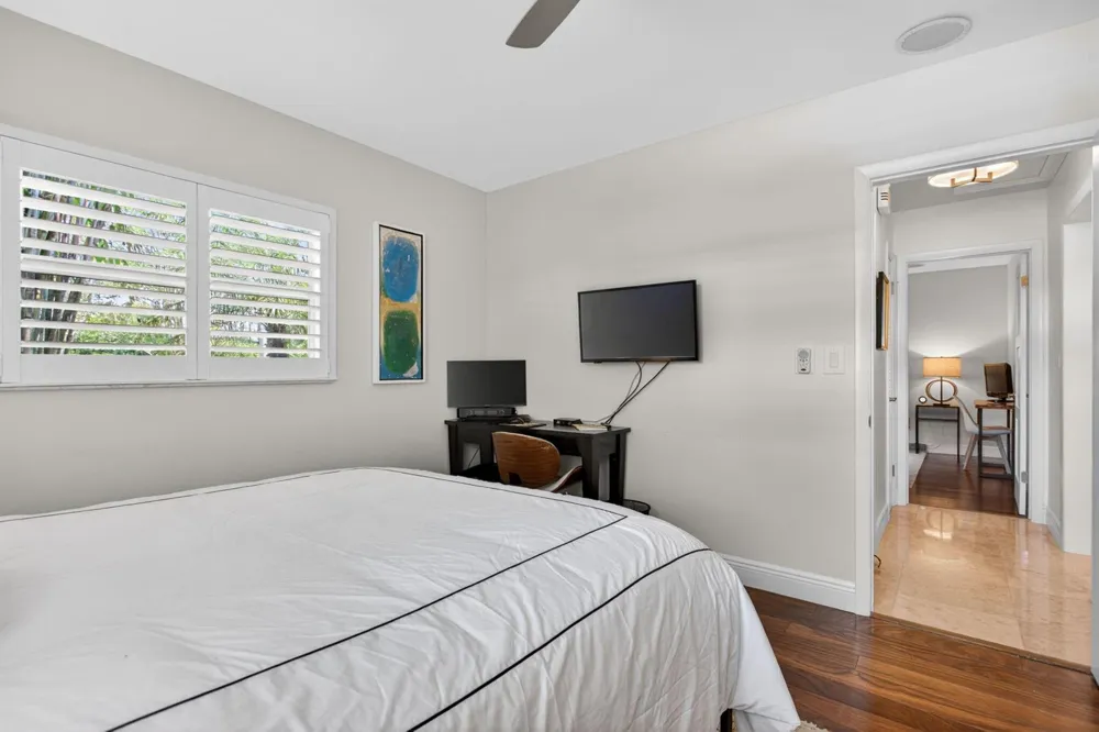 2812 NW 12th Avenue Wilton Manors, FL 33311