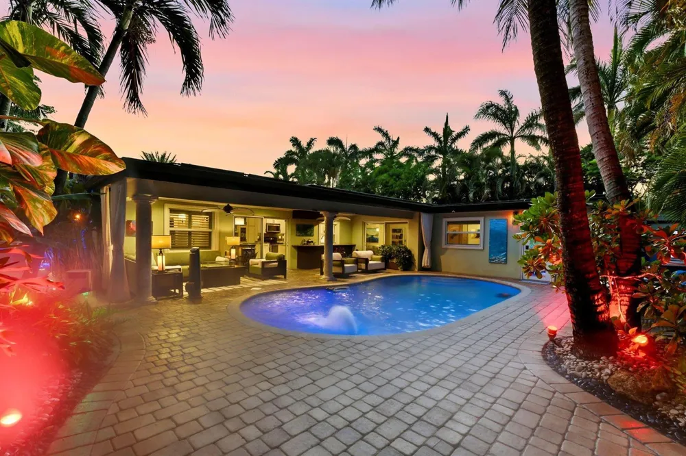 2812 NW 12th Avenue Wilton Manors, FL 33311