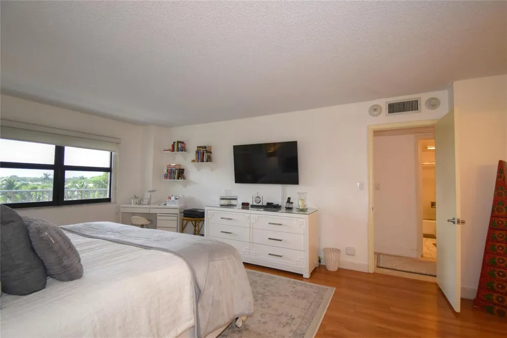 5100 Ocean Boulevard #516 Lauderdale By The Sea, FL 33308