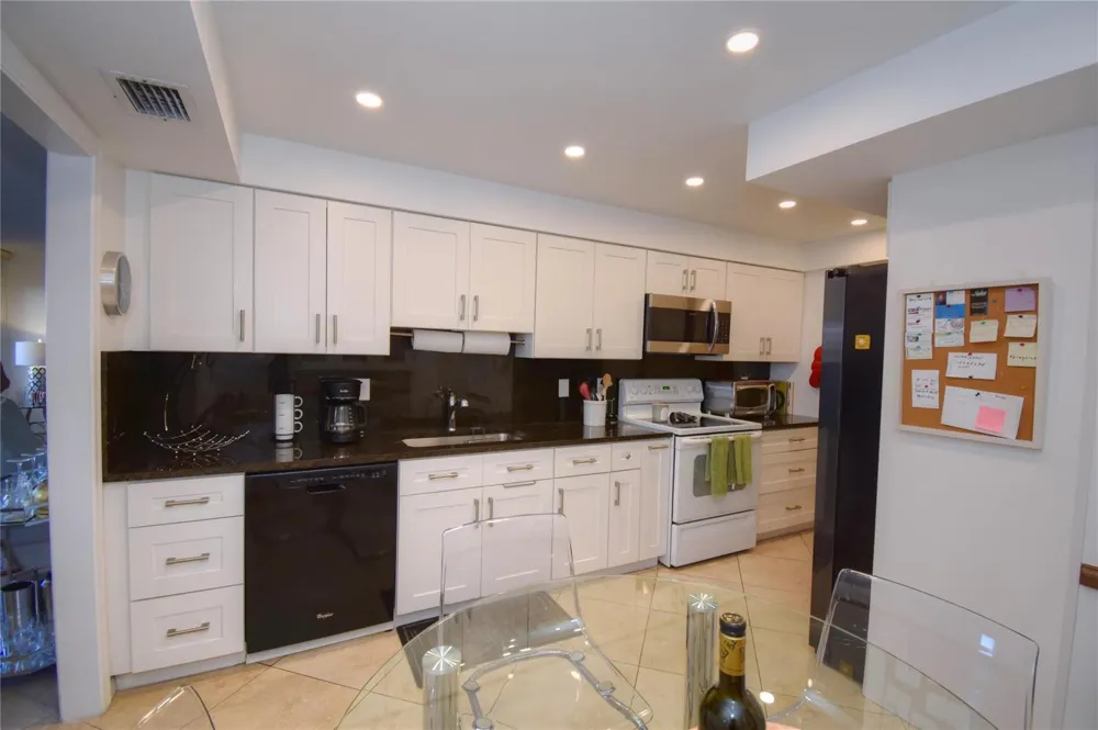 5100 Ocean Boulevard #516 Lauderdale By The Sea, FL 33308