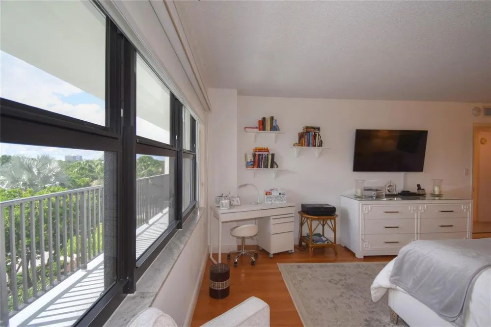 5100 Ocean Boulevard #516 Lauderdale By The Sea, FL 33308