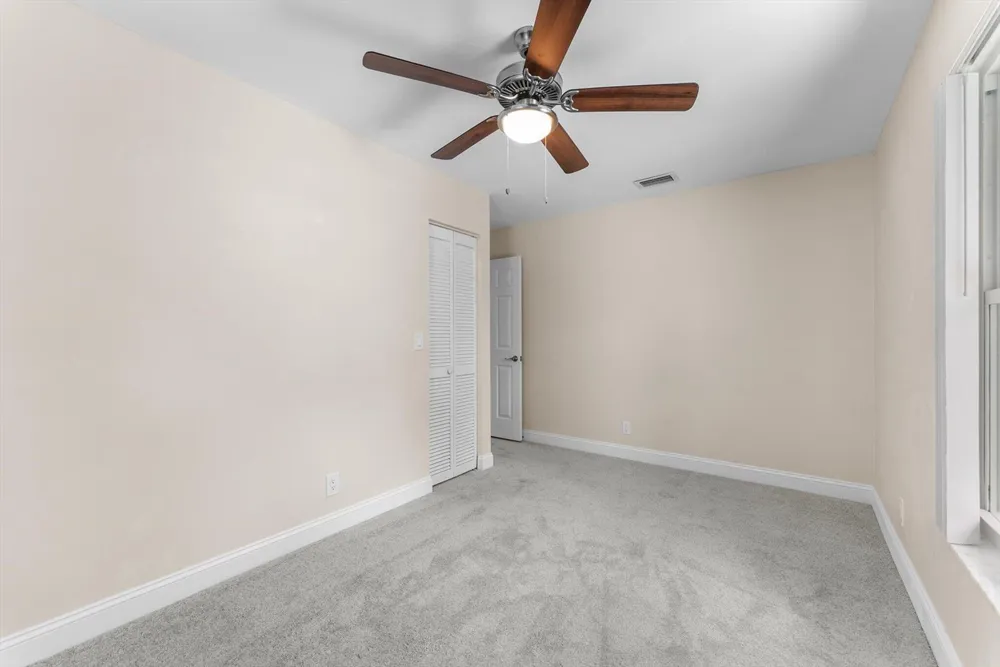 4811 Dorchester Mews Haverhill, FL 33415