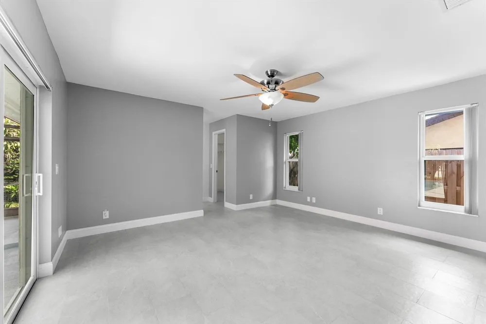 4811 Dorchester Mews Haverhill, FL 33415