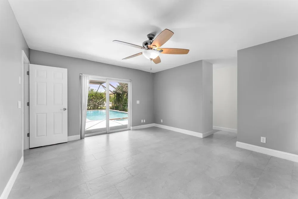4811 Dorchester Mews Haverhill, FL 33415