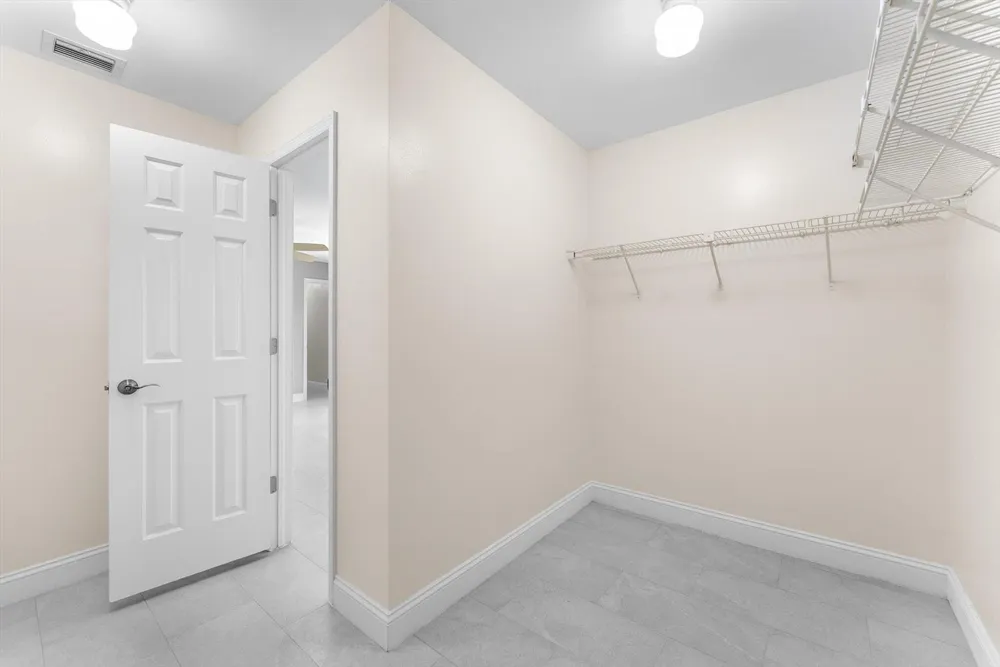 4811 Dorchester Mews Haverhill, FL 33415