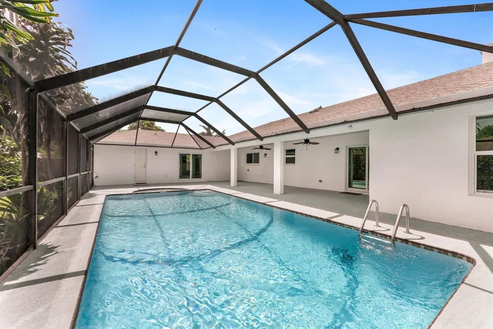 4811 Dorchester Mews Haverhill, FL 33415