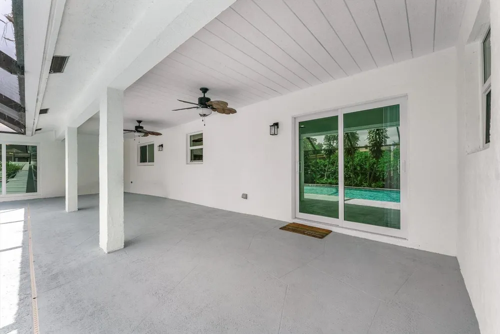 4811 Dorchester Mews Haverhill, FL 33415