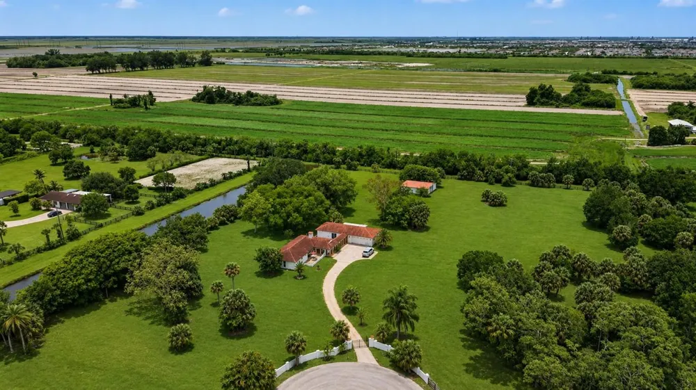 1029 Arabian Drive Loxahatchee, FL 33470