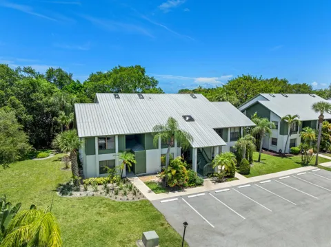 5280 SE Seascape Way #101