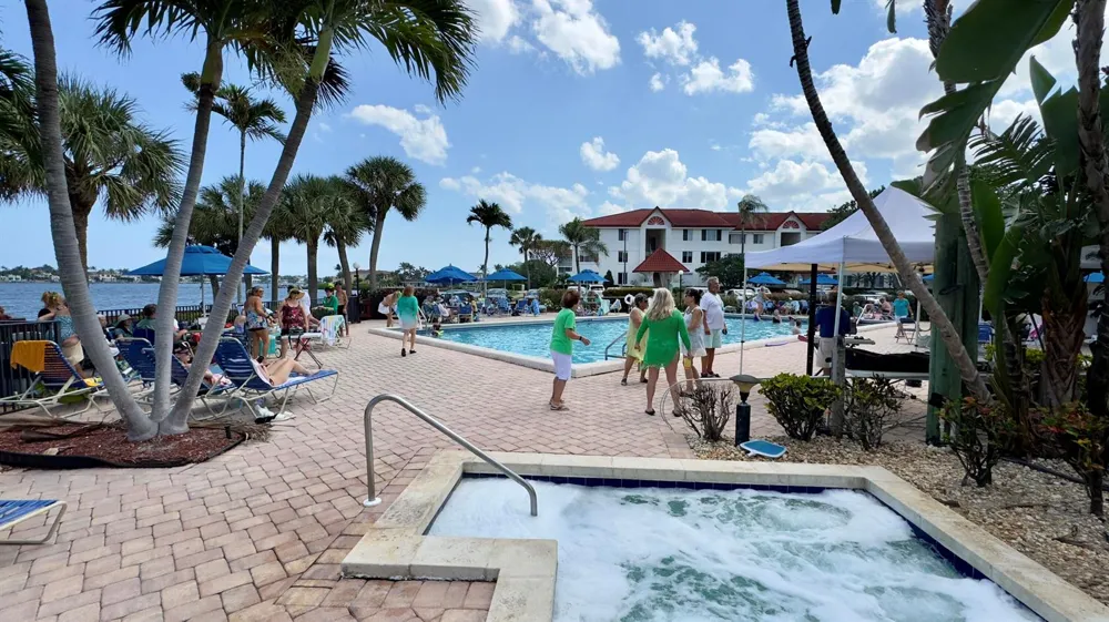 7030 Half Moon Circle #121 Hypoluxo, FL 33462