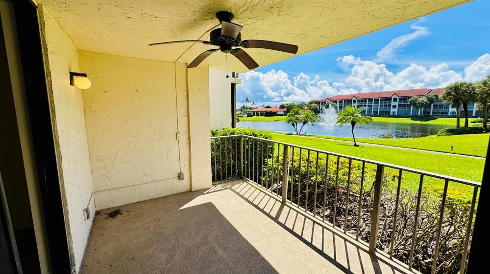7030 Half Moon Circle #121 Hypoluxo, FL 33462