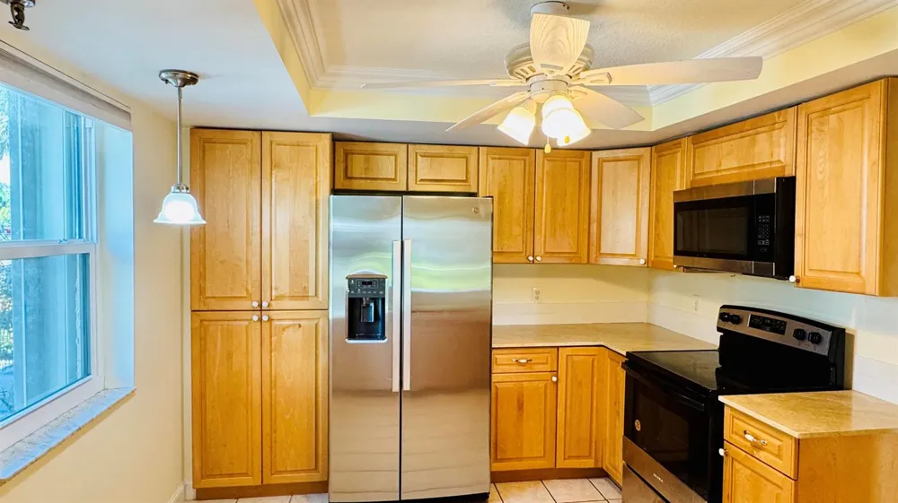 7030 Half Moon Circle #121 Hypoluxo, FL 33462