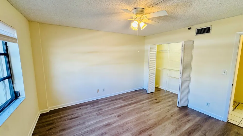 7030 Half Moon Circle #121 Hypoluxo, FL 33462