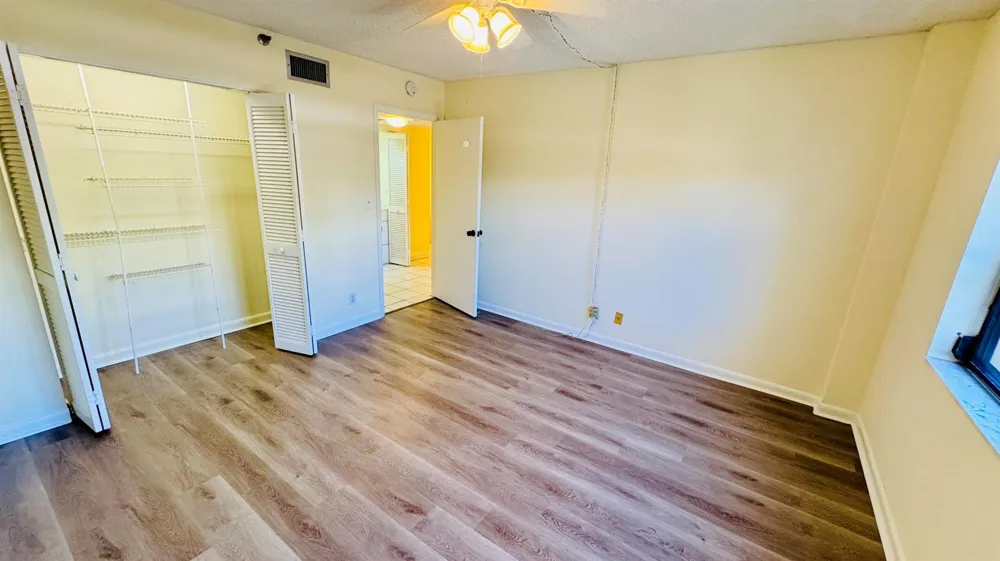 7030 Half Moon Circle #121 Hypoluxo, FL 33462