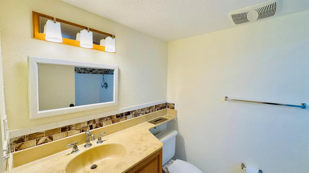 7030 Half Moon Circle #121 Hypoluxo, FL 33462