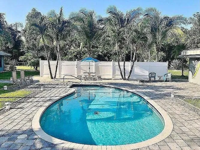 16826 126th Terrace Jupiter, FL 33478