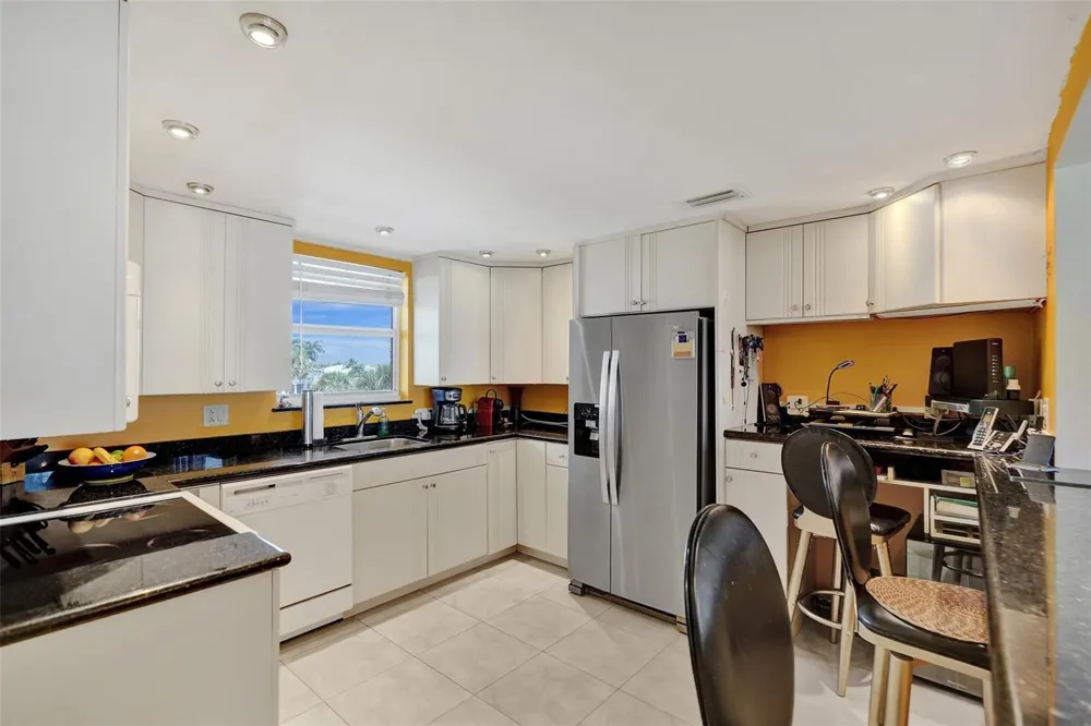 1051 Hillsboro Mile #307e Hillsboro Beach, FL 33062
