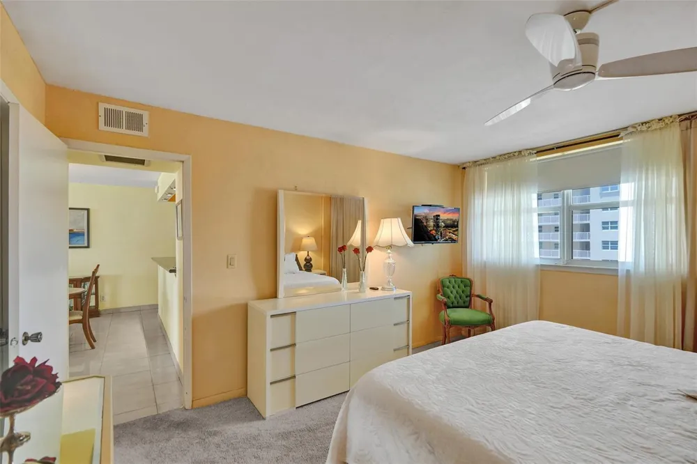 1051 Hillsboro Mile #307e Hillsboro Beach, FL 33062