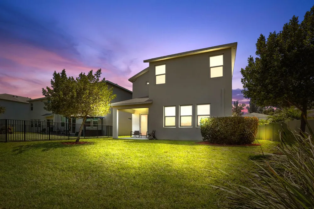 1826 Lake Cove Drive Lake Worth, FL 33460