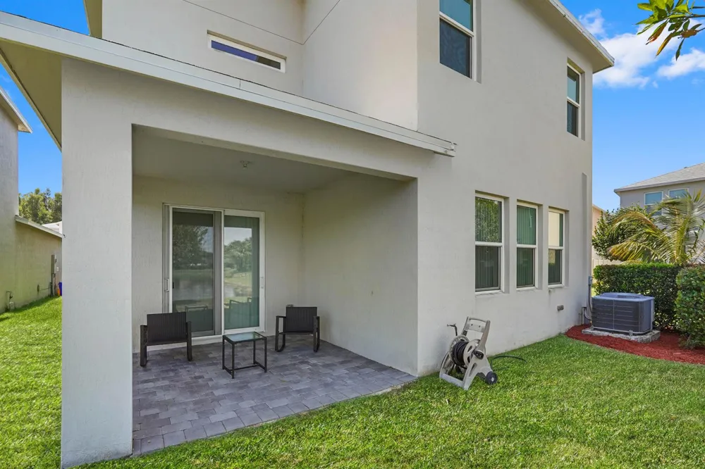 1826 Lake Cove Drive Lake Worth, FL 33460