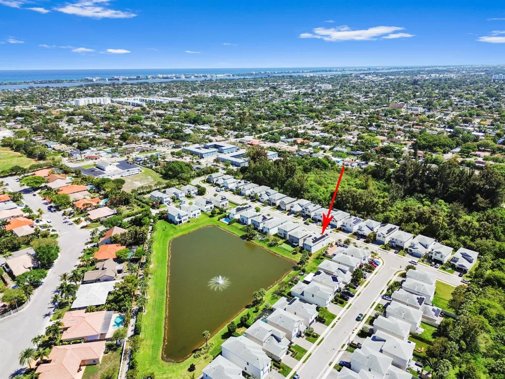 1826 Lake Cove Drive Lake Worth, FL 33460