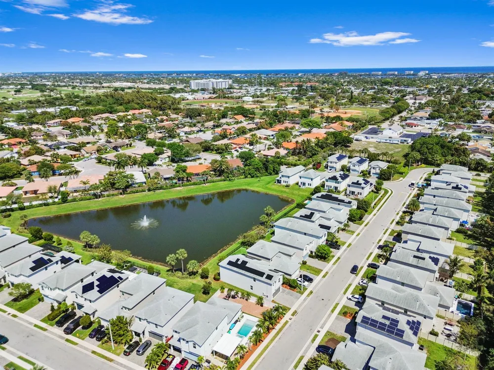 1826 Lake Cove Drive Lake Worth, FL 33460