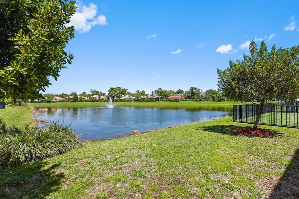 1826 Lake Cove Drive Lake Worth, FL 33460