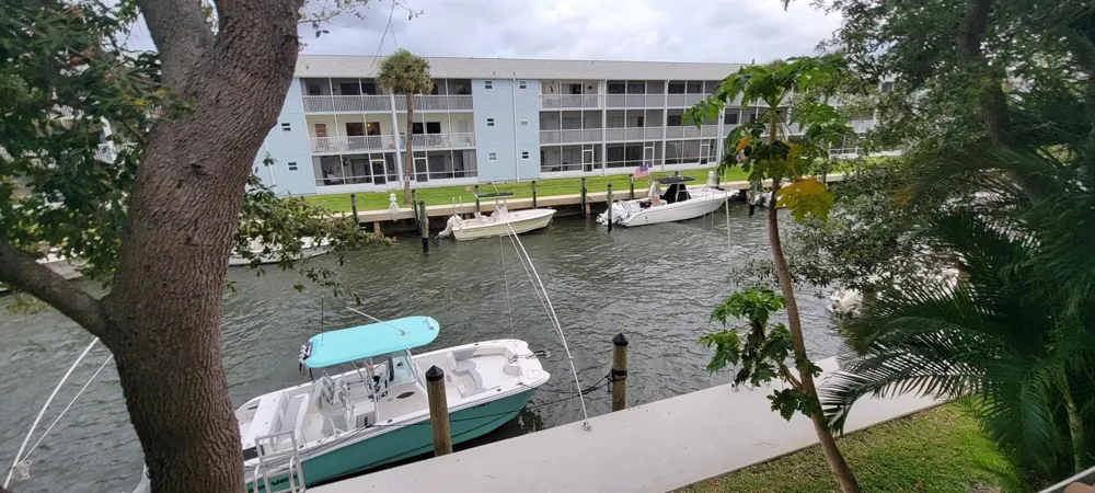 1125 Lake Shore Drive #202 Lake Park, FL 33403