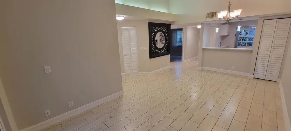 1125 Lake Shore Drive #202 Lake Park, FL 33403