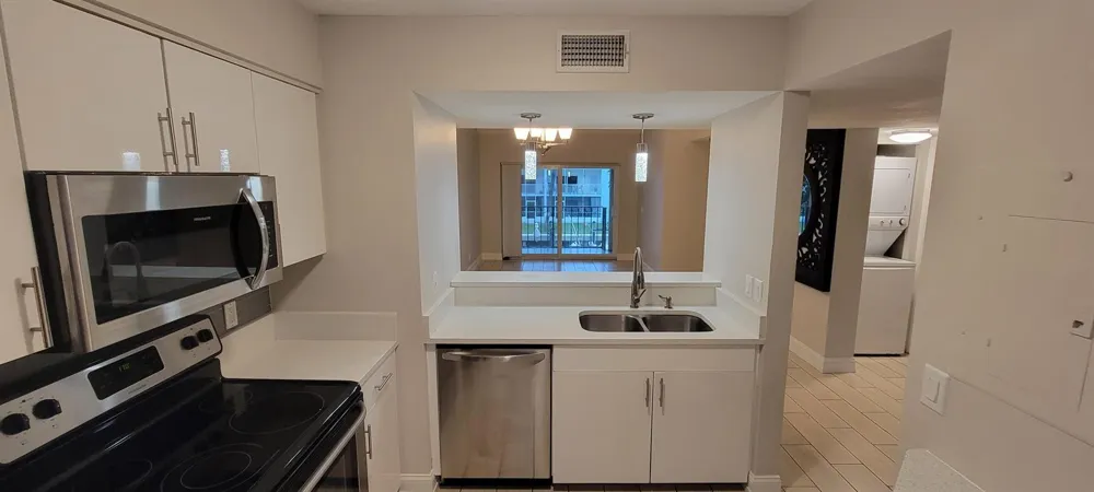 1125 Lake Shore Drive #202 Lake Park, FL 33403