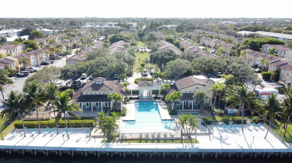 1125 Lake Shore Drive #202 Lake Park, FL 33403
