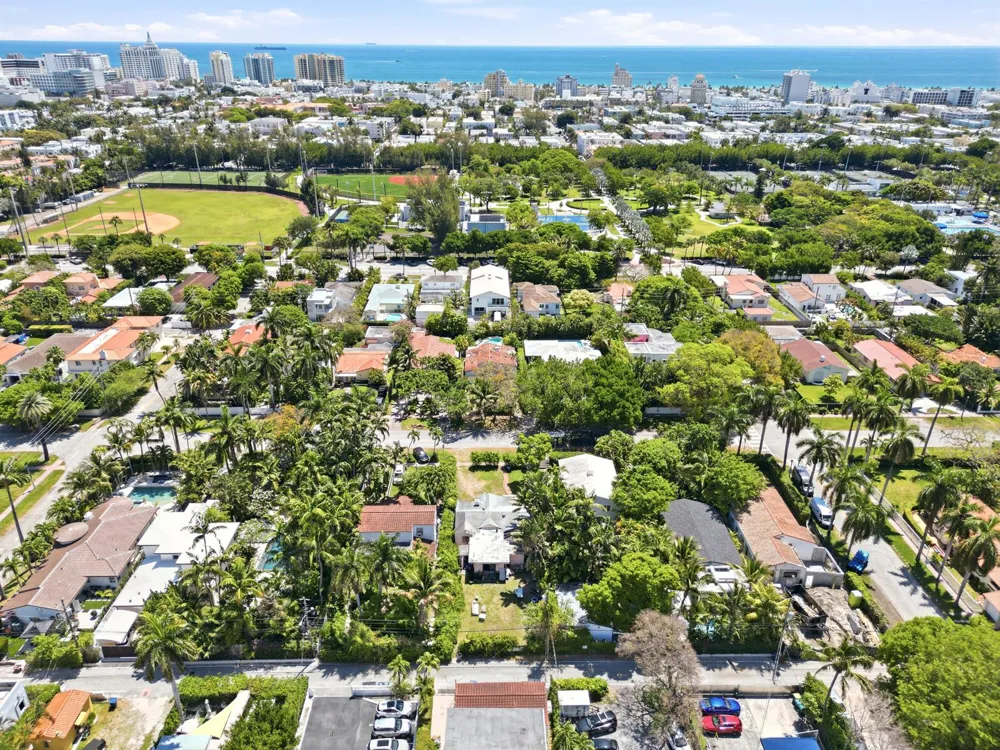1324 Lenox Avenue Miami Beach, FL 33139