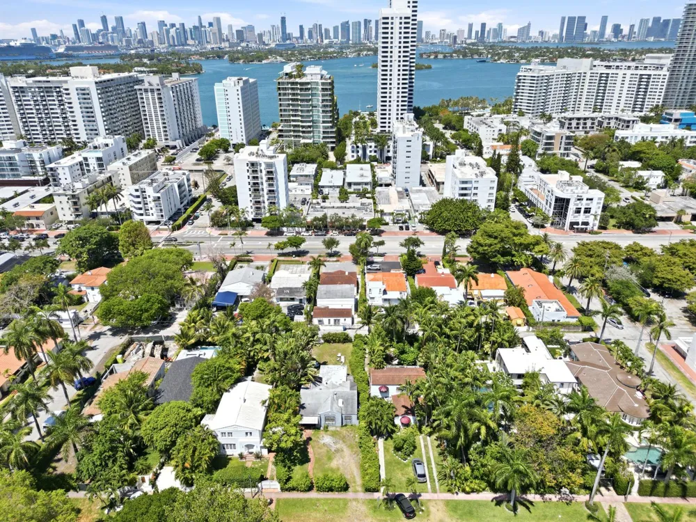 1324 Lenox Avenue Miami Beach, FL 33139