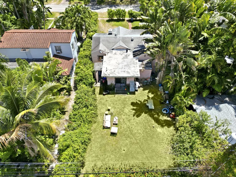 1324 Lenox Avenue Miami Beach, FL 33139