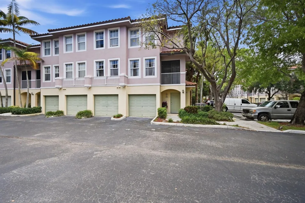 6450 W Sample Road #6450 Coral Springs, FL 33067
