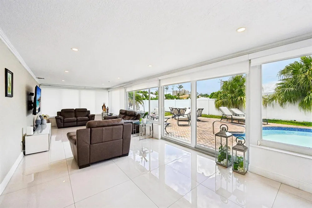2940 NE 39th Court Lighthouse Point, FL 33064