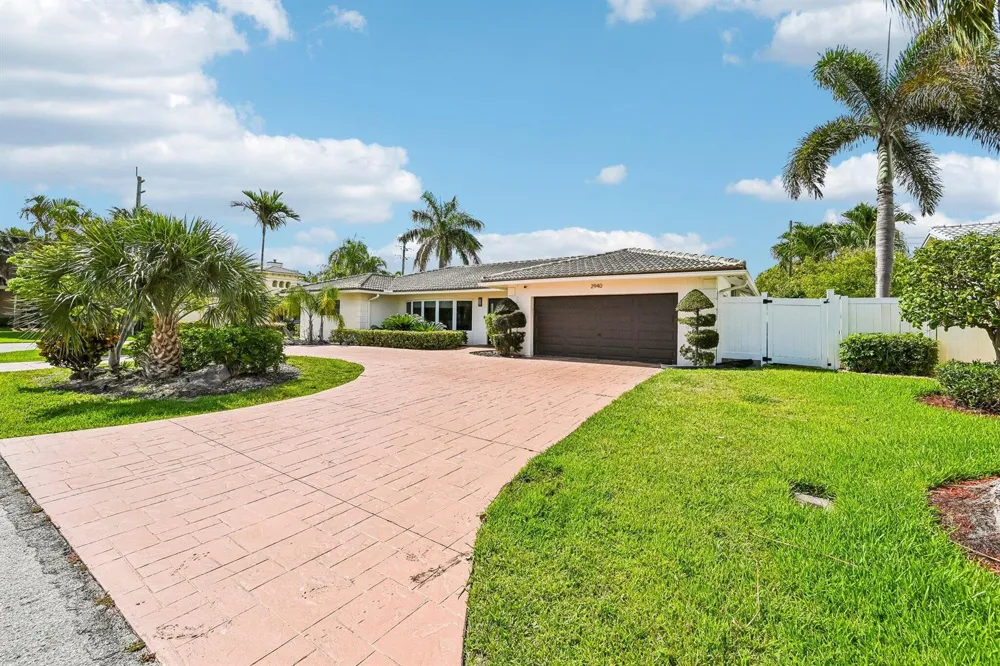 2940 NE 39th Court Lighthouse Point, FL 33064