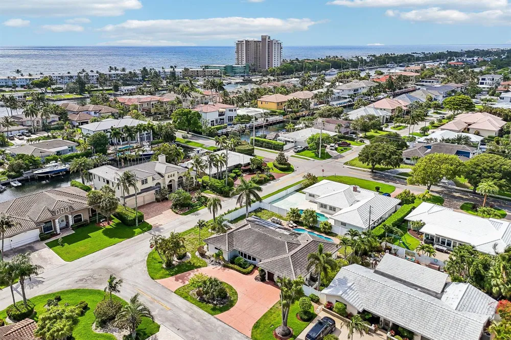 2940 NE 39th Court Lighthouse Point, FL 33064