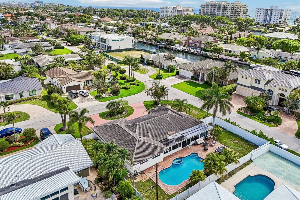 2940 NE 39th Court Lighthouse Point, FL 33064